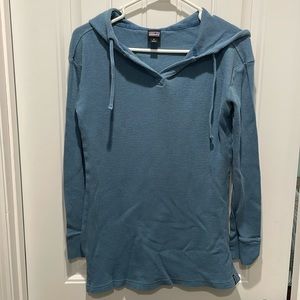 DONATED EUC Patagonia waffle hoodie shirt